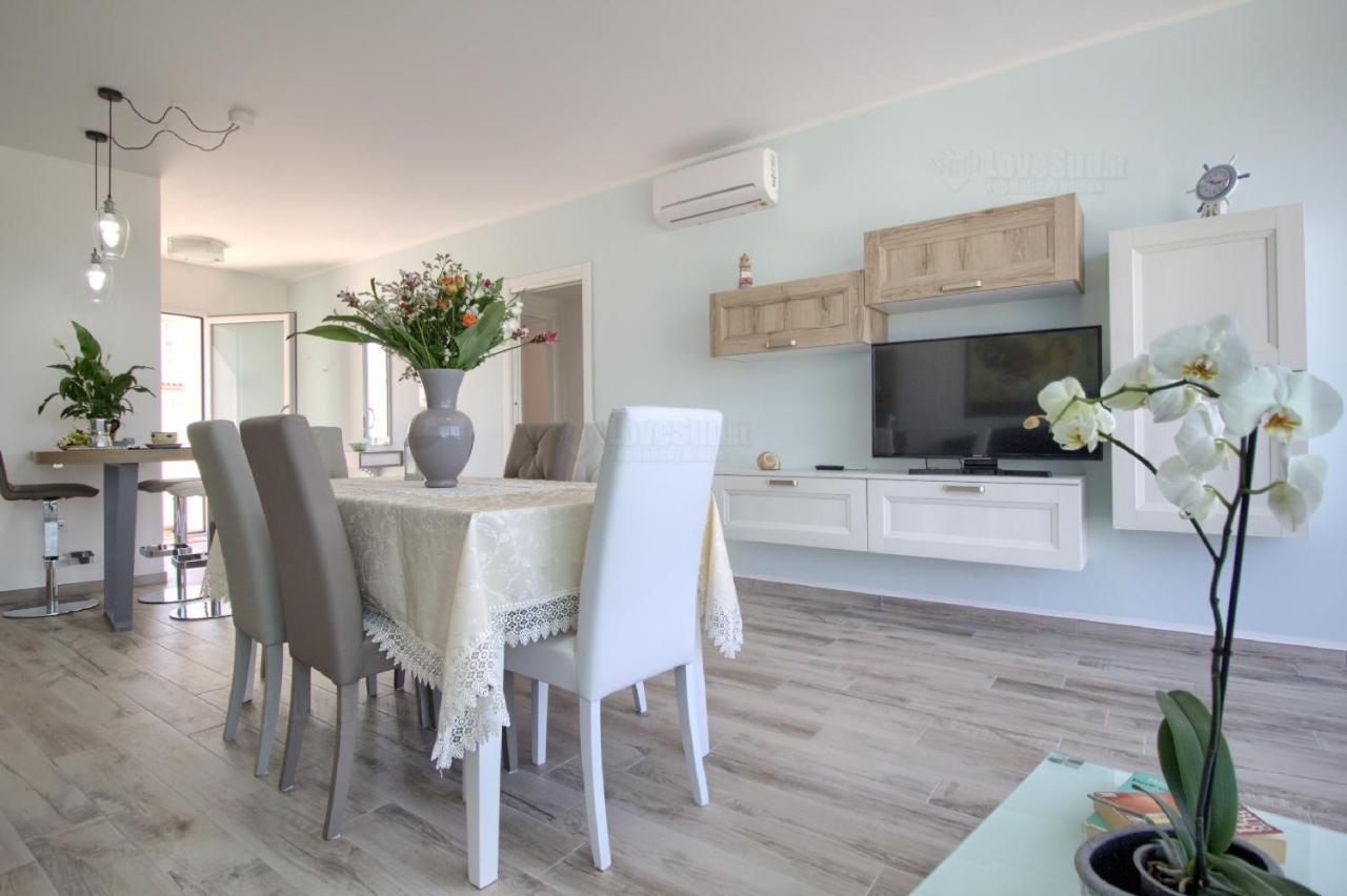Jacuzzi Holiday Homes By Lovesud Santa Maria di Leuca Exterior foto